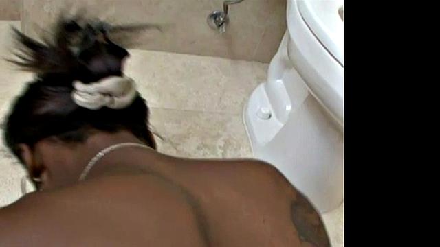 Sexy black Justice Jade has sex in the bathroom