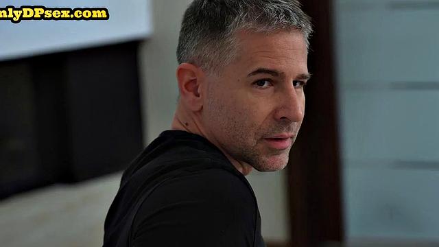 DP MILF pounded in 3some