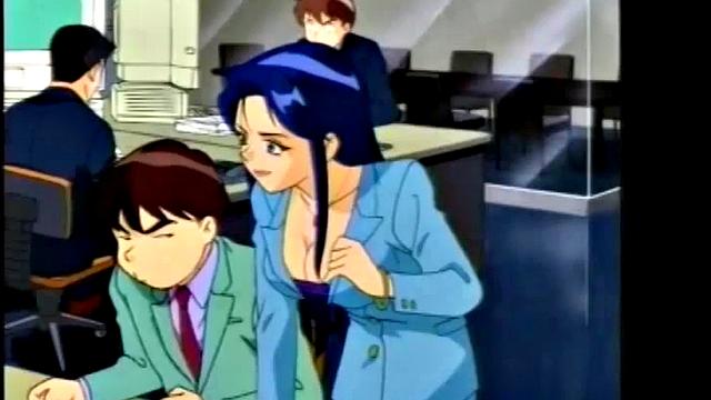 жаркая брюнетка в блузке получает мощный трах на кровати