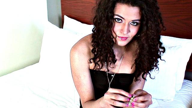 Keira Vergas in Gold Chain