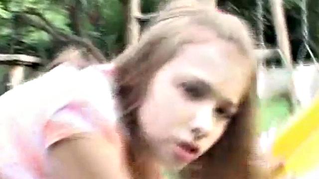 Cute teen licks out amateur pussy