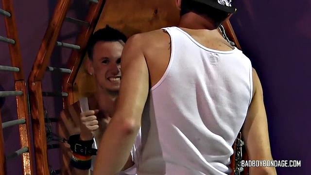 Skinny Boy Merlin Is Nervous - Damien Rage &amp;amp; Merlin