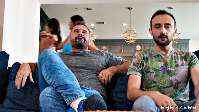 Swingers Satisfy Sex-Starved Couple