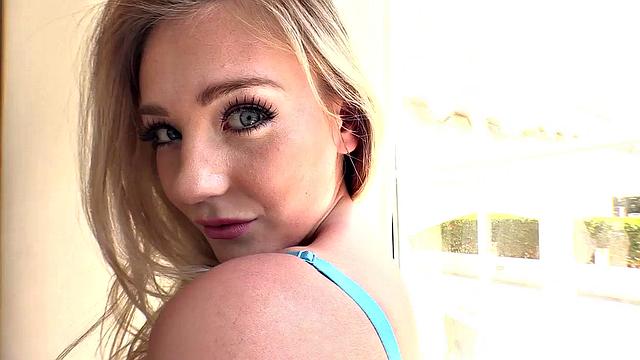 Beth Lily - Green Eyes