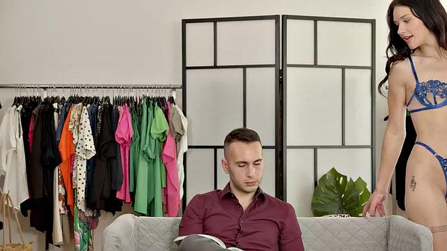 21yo desirable bae pussynailed by BF in cowgirl n doggystyle