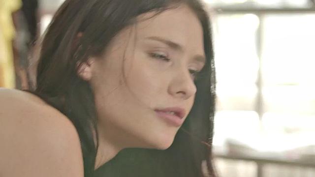 21yo desirable bae pussynailed by BF in cowgirl n doggystyle