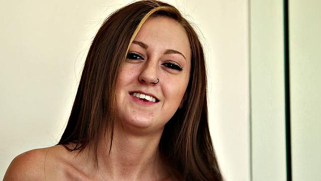 1000Facials - Kendra Cole Deepthroats and Sucks Huge Dick