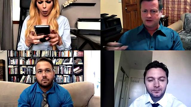 Solo bigtitted babe masturbates on webcam