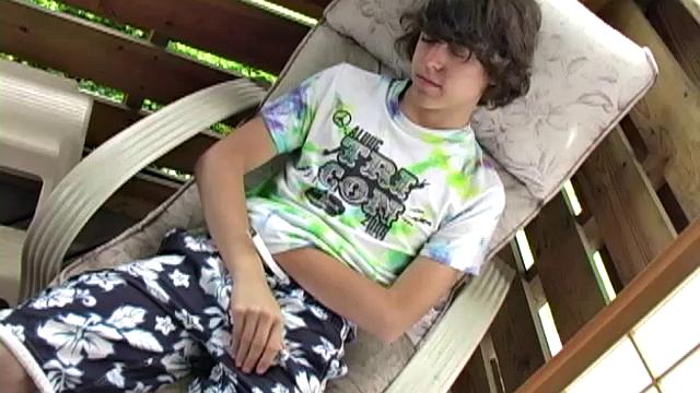 Skater boy Tristan Tyler is 18 years old and from Boulder, Colorado. He's a drifter that manages to earn money by teaching skateboarding in the summer and snowboarding in the winter.