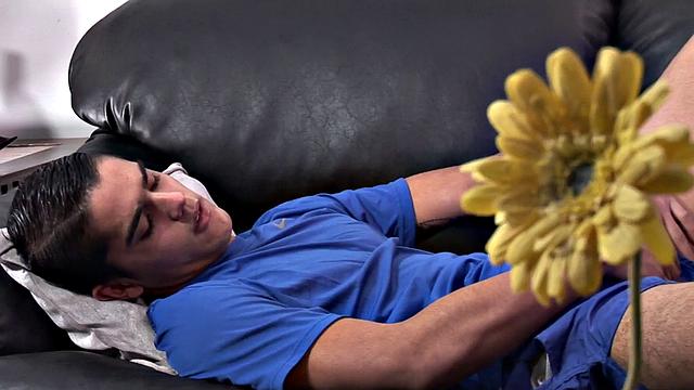 Masturbating Latino sprays jizz in solo action