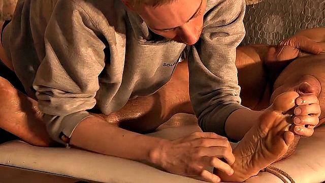 Handsome New Guy Drained Of Cum - Dan Broughton &amp;amp; Ashton Bradley