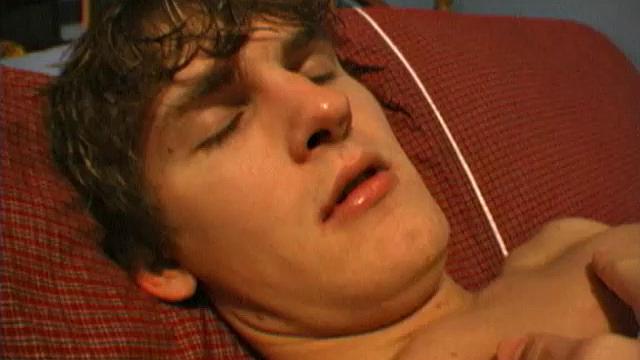 ashton meyers остался один на один со своим огромным членом