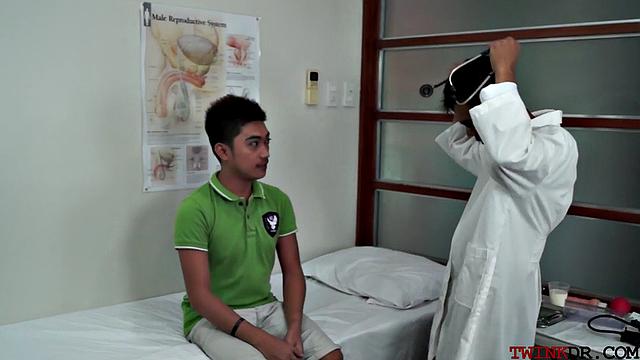 Hairy Asian doc gets cocksucked