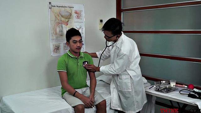 Hairy Asian doc gets cocksucked