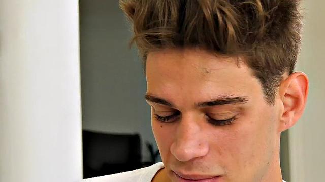 Дикая траха с лохматой зрелой: парень выебал её в позе раком