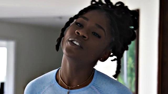 Muscular BBC guy throating bros BBC before riding it