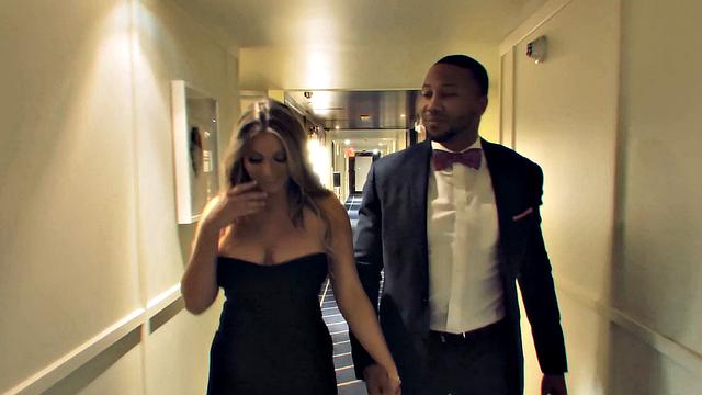 армеец жестко трахает пышногрудую блондинку Кейли Ганнер