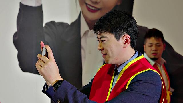 Mean Congresswoman Gets Blackmailed By Her Assistant