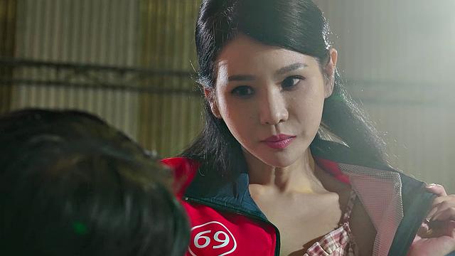 Mean Congresswoman Gets Blackmailed By Her Assistant