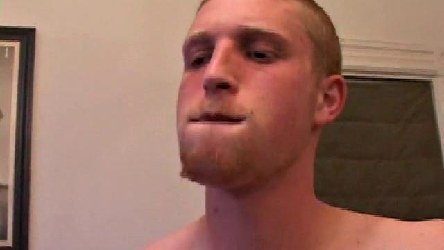 Трей дрочит толстый член и заливает всё спермой