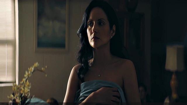 Isabel May showing her tits