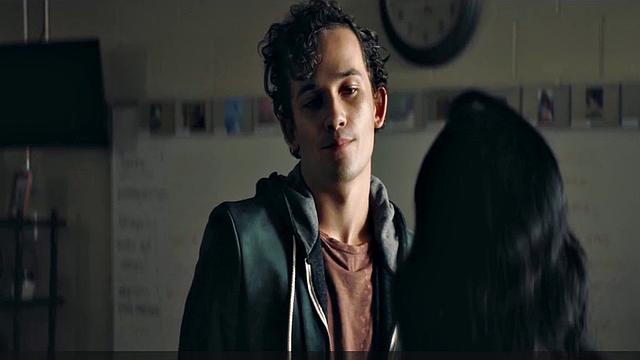 Isabel May showing her tits