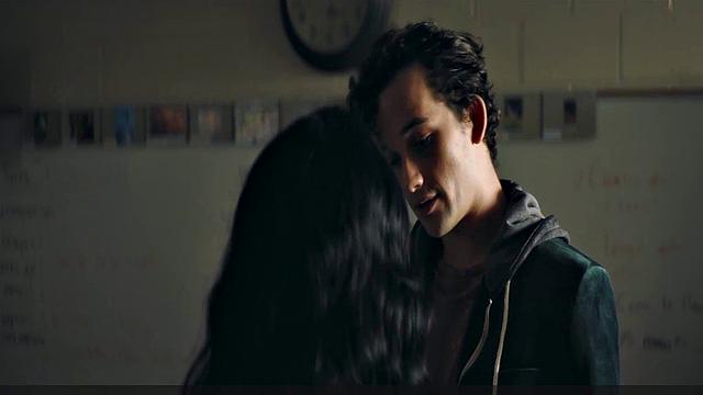 Isabel May showing her tits