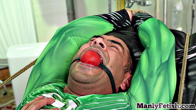 Hardtied muscled guy gets analsmashed