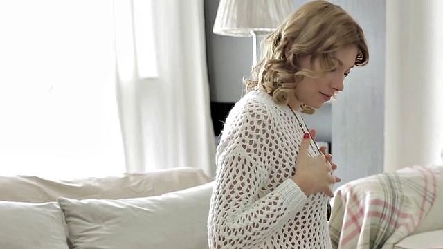 Berta in cute girl goes wild