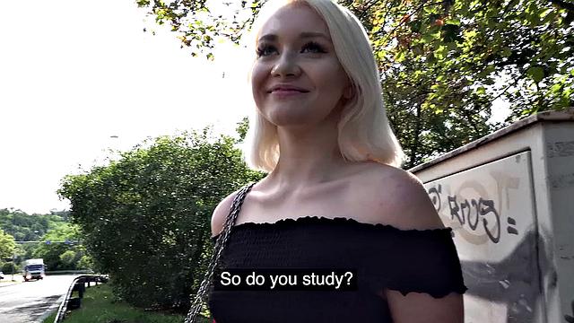 Teen dream fucked in the woods