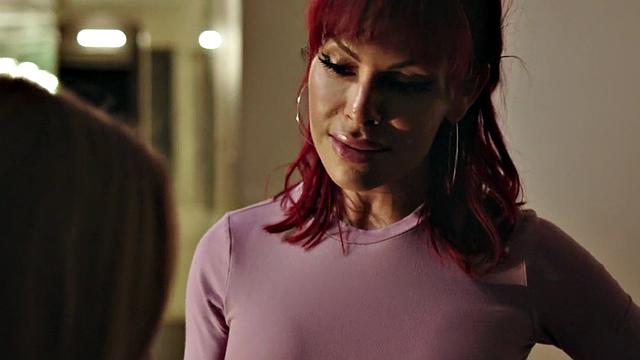 Redhead TS pussyfucks and deepthroats GF