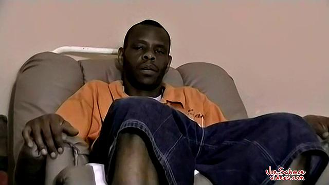 Bi Black Guy Dee Puts in Work - Dee