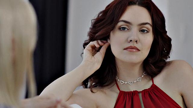 Big blond Lesbo pussylicking her GF