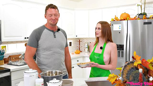 How To Eat Halloween Pie - S1:E10