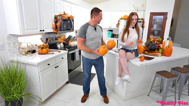 How To Eat Halloween Pie - S1:E10