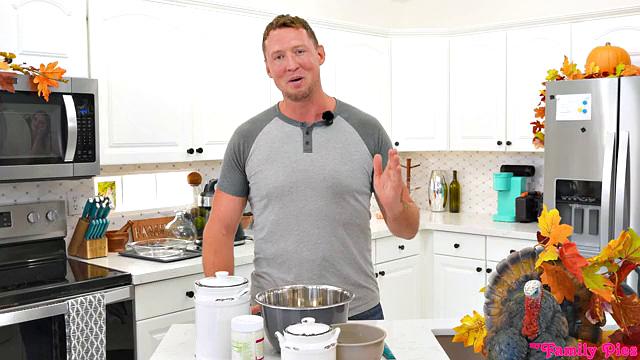 How To Eat Halloween Pie - S1:E10