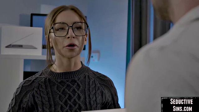 Big MILF enjoys being pussyfucked