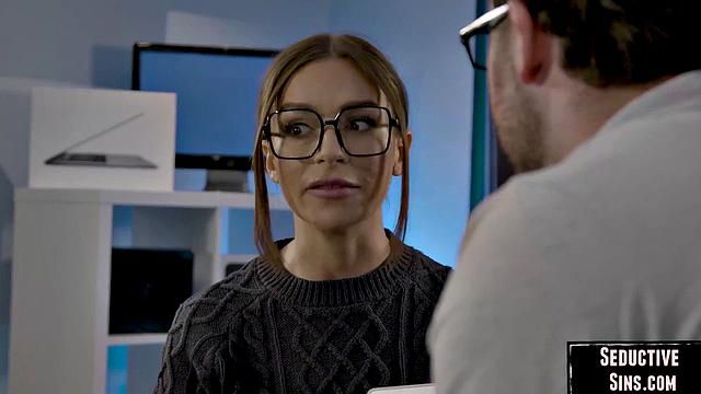 Big MILF enjoys being pussyfucked