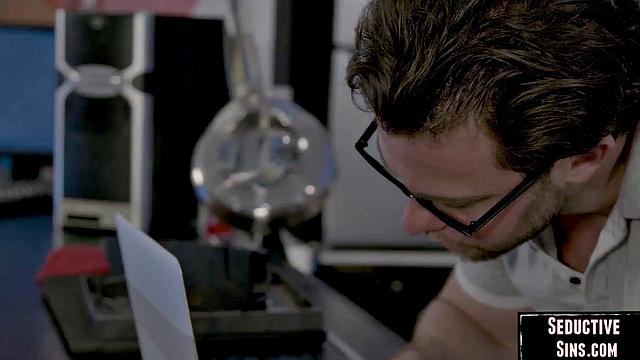 Big MILF enjoys being pussyfucked