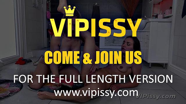 Vipissy - Human Toilets - Piss Drinking