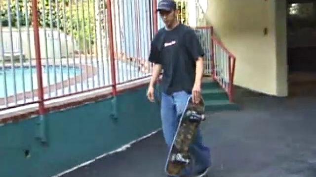 Skater Boy Jerks Off