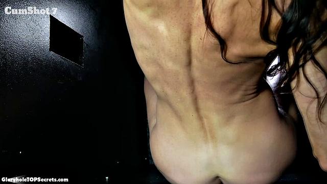 Eating cum out of your pussy