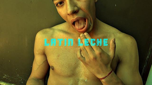 гетеро пришёл дрочить за деньги, а ушёл отсосав под смех