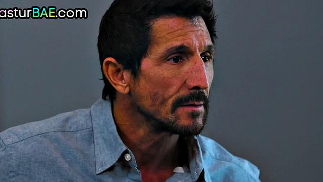 Поймали за мастурбацией - теперь глотает и скачет на члене