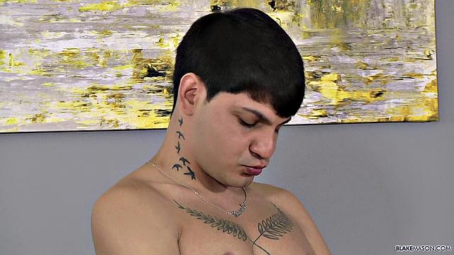 Oliver Wesley Takes Spanish Dick From New Guy Flecos Cayden
