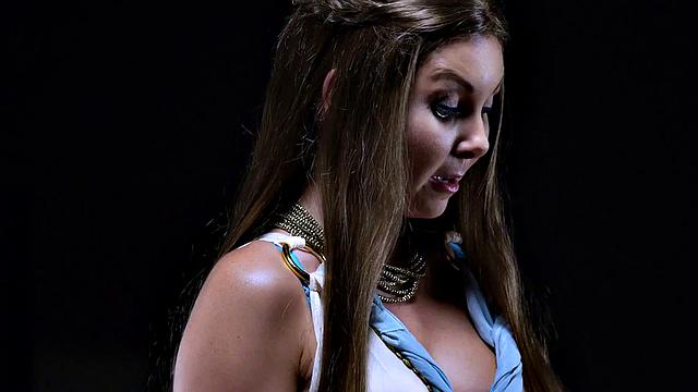 Raunchy lez MILF facesat by petite lesbian in 69