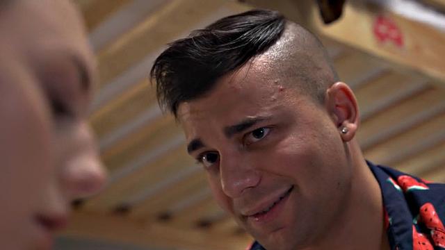 миниатюрная брюнетка из общаги получает по влажной киске раком