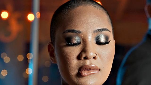 passion: Honey Gold & Small Hands