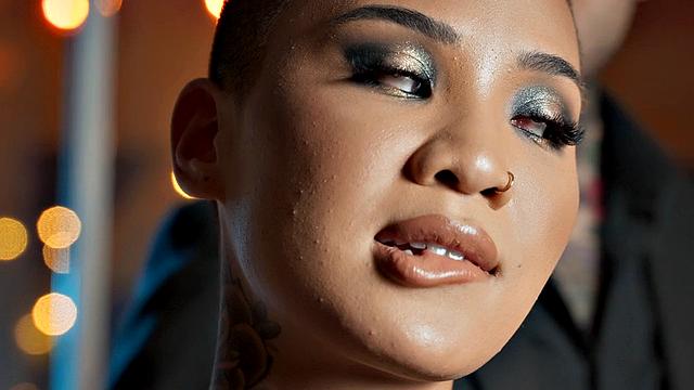 passion: Honey Gold & Small Hands