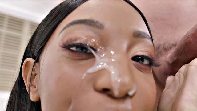 ада вера скачет на большом члене тайлера стила и ловит сперму на лицо